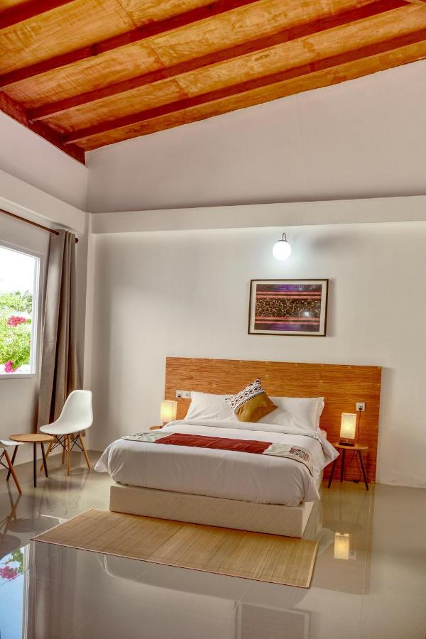 Hotel Island Ambience Maafushi Exterior foto