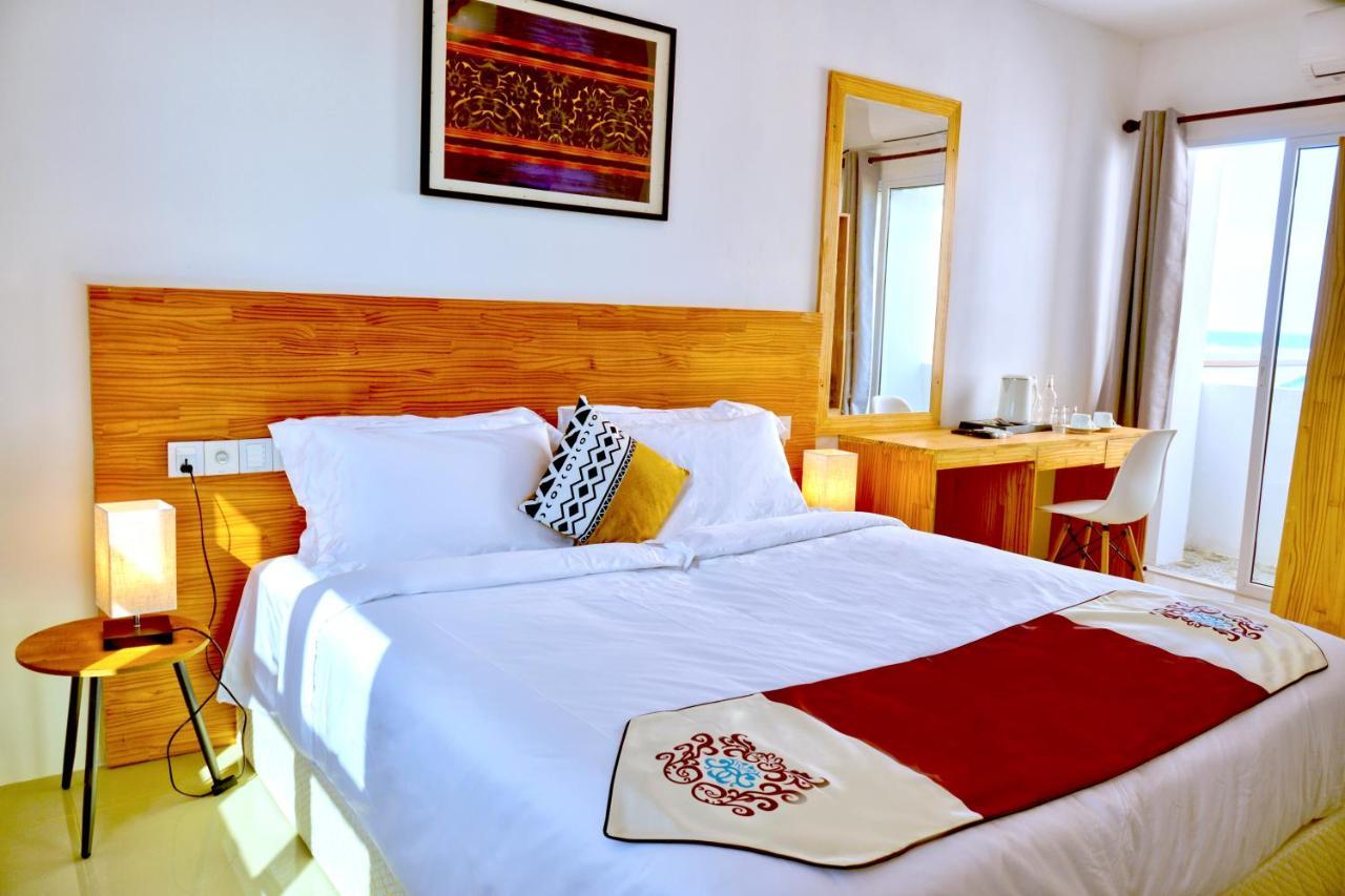 Hotel Island Ambience Maafushi Exterior foto
